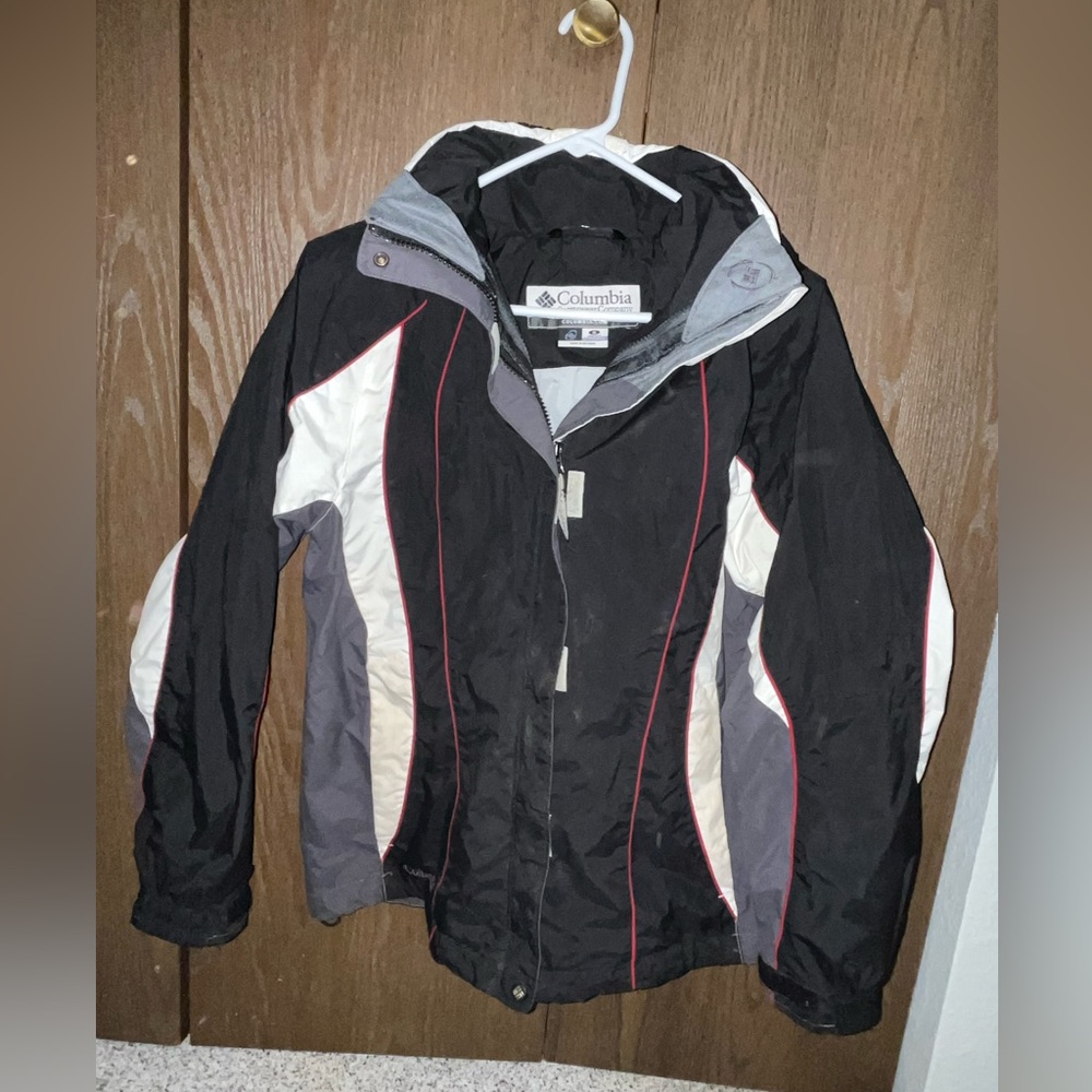 Columbia women’s hooded shell jacket size small